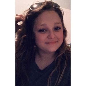 Meet your Posher, Desiree